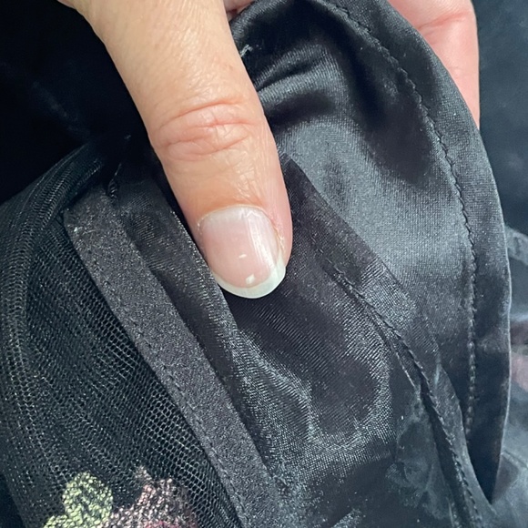 50s style party dress with embroidered flowers - Picture 2 of 5